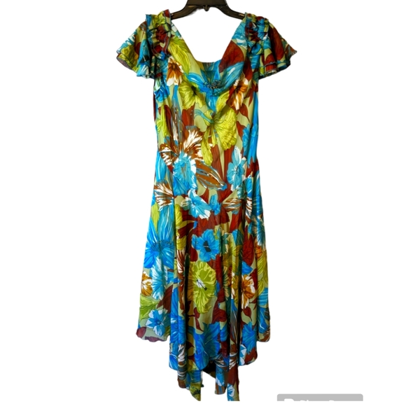 Signature Floral Maxi Dress  Flowy Cowled Neck Handkerchief Flutter Sleeves Sz.6 - Picture 1 of 11